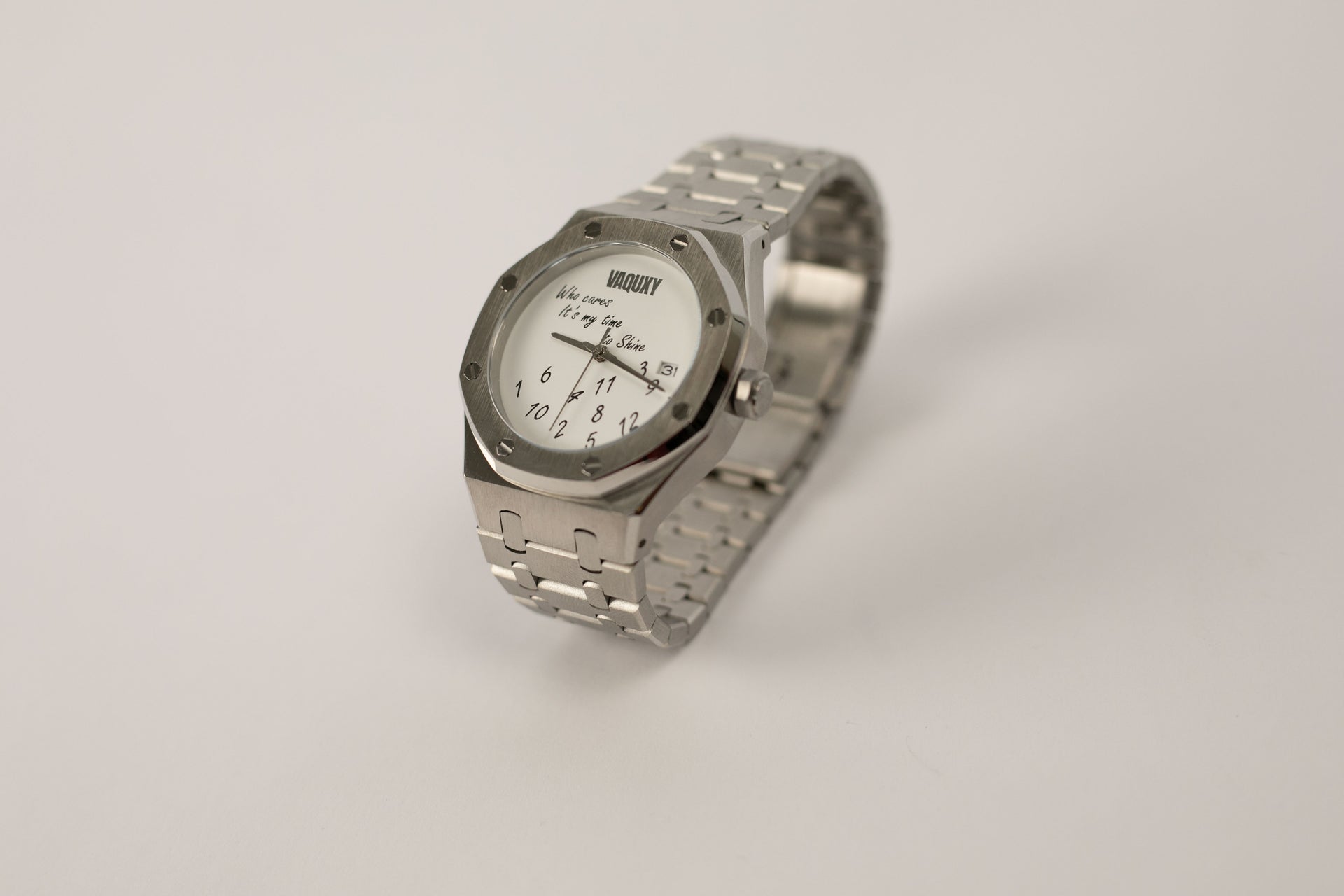 Vaquxy Silver Watch