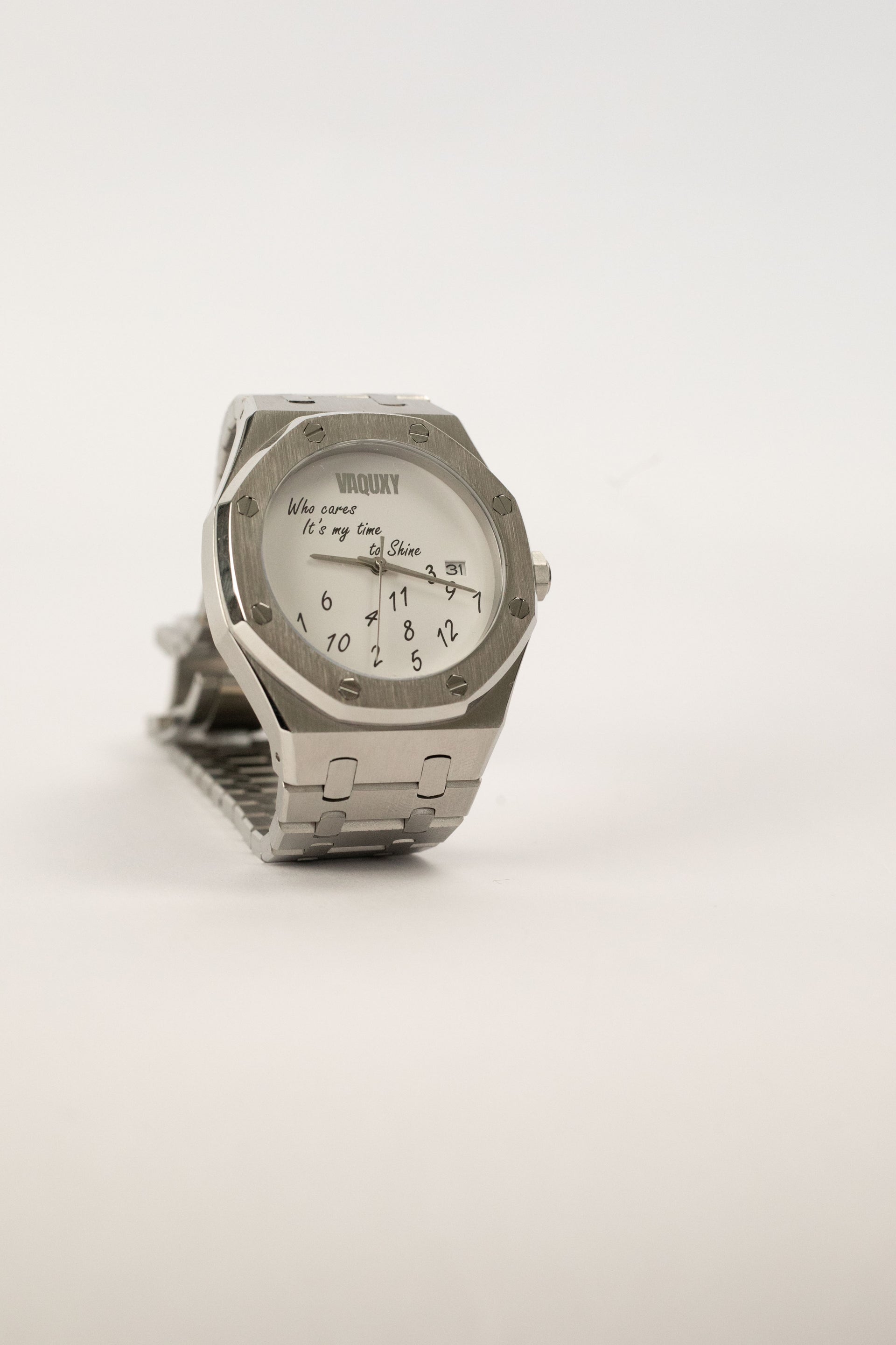 Vaquxy Silver Watch